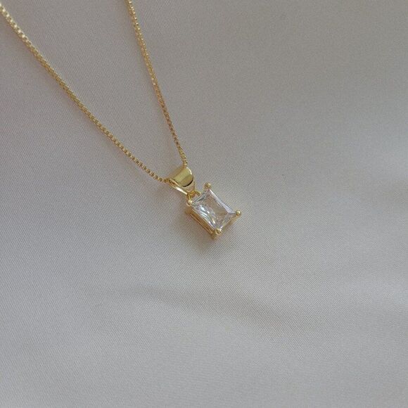 Baguette Rhinestone Charm Necklace Gold Filled on Box Chain - Picture 4 of 10